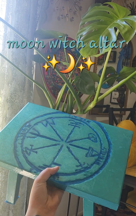 Moon witch altar table ๐โจ๏ธ