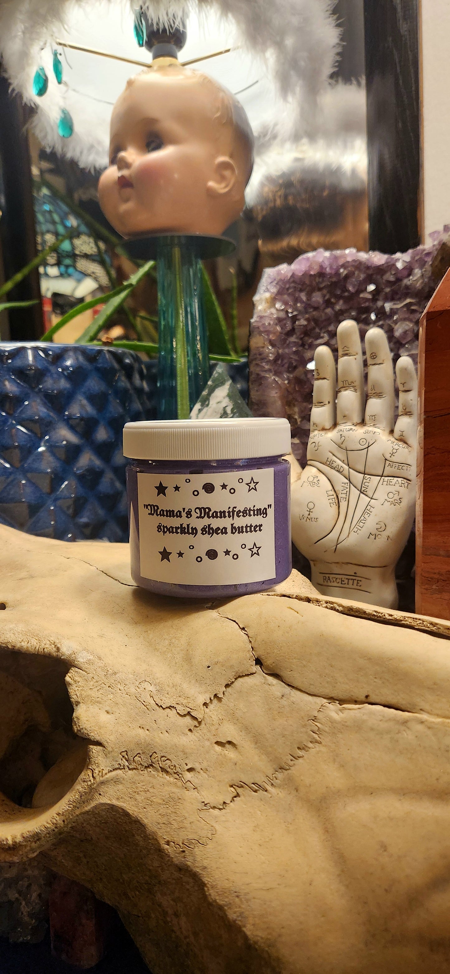 Mama's manifesting extreme shine shea butter