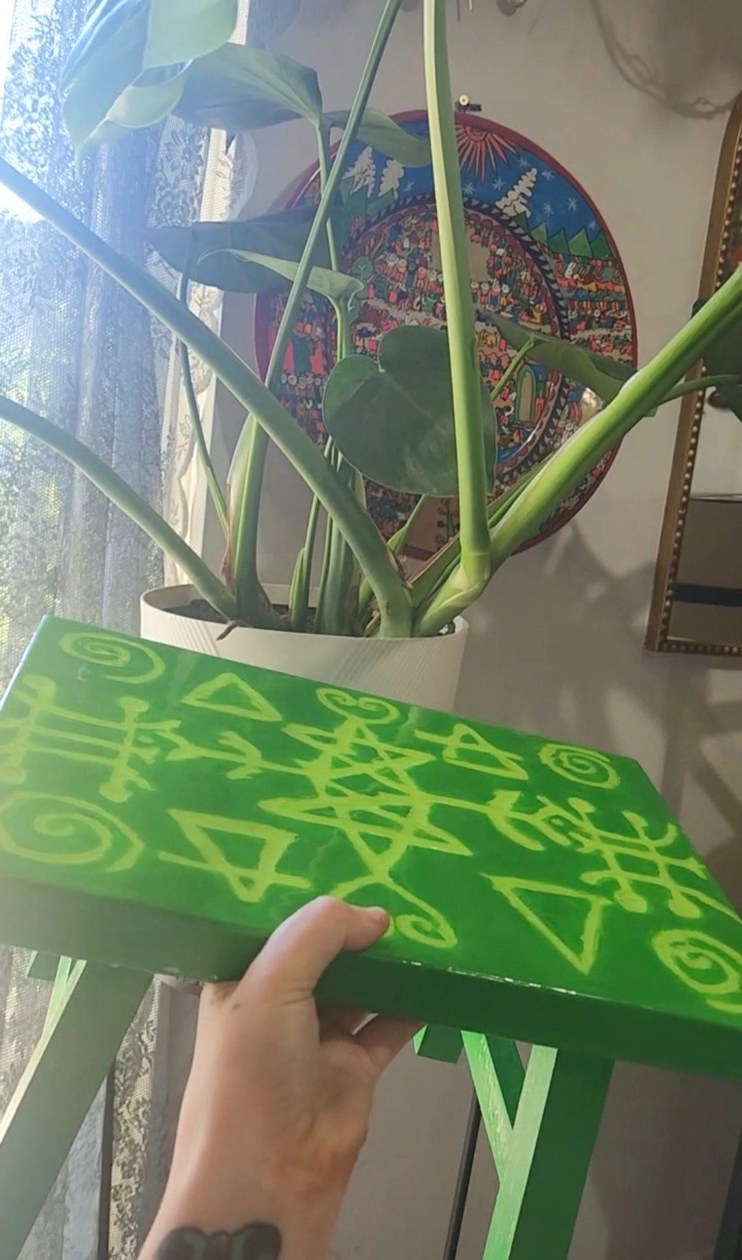 The earth witch altar table ✨️❤️